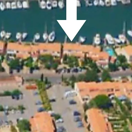Vog Ou Sur L'ile Des Marinas Au Cap D'agde فيلة *